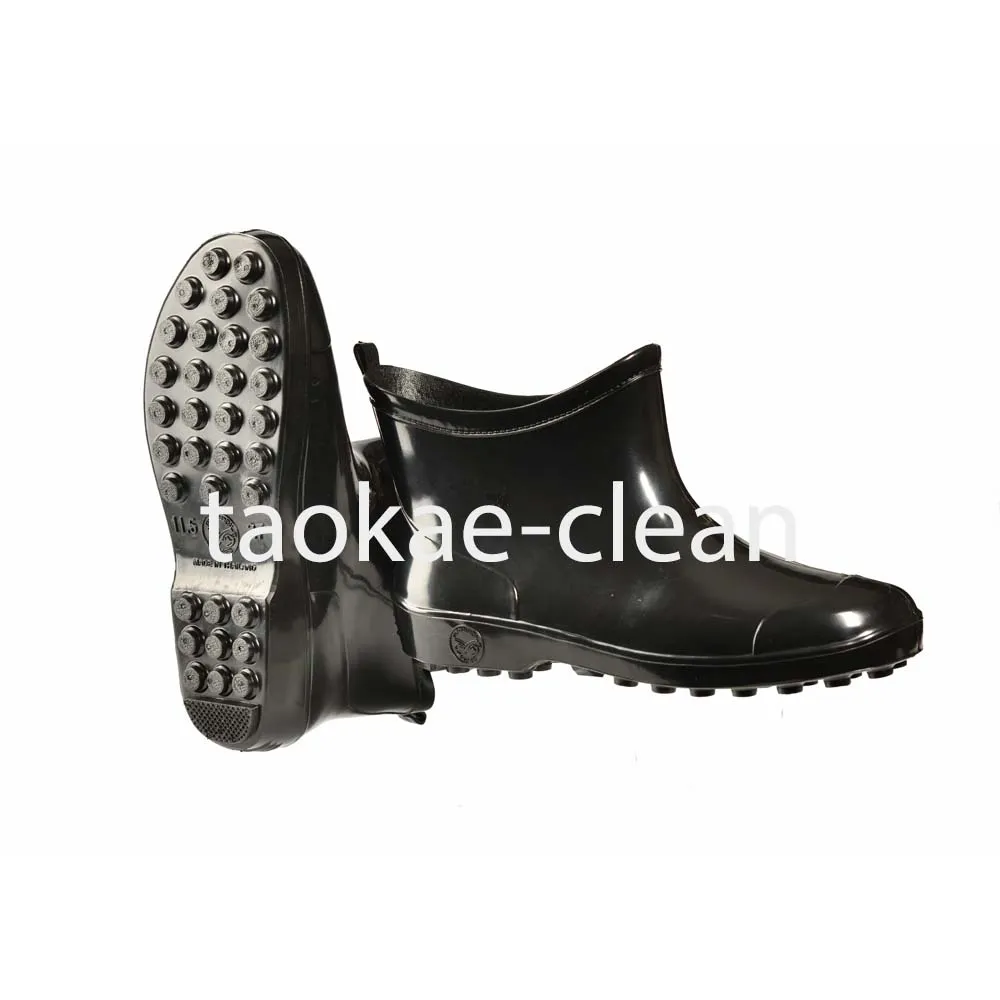 บู้ทสั้น 6 นิ้ว สีดำ