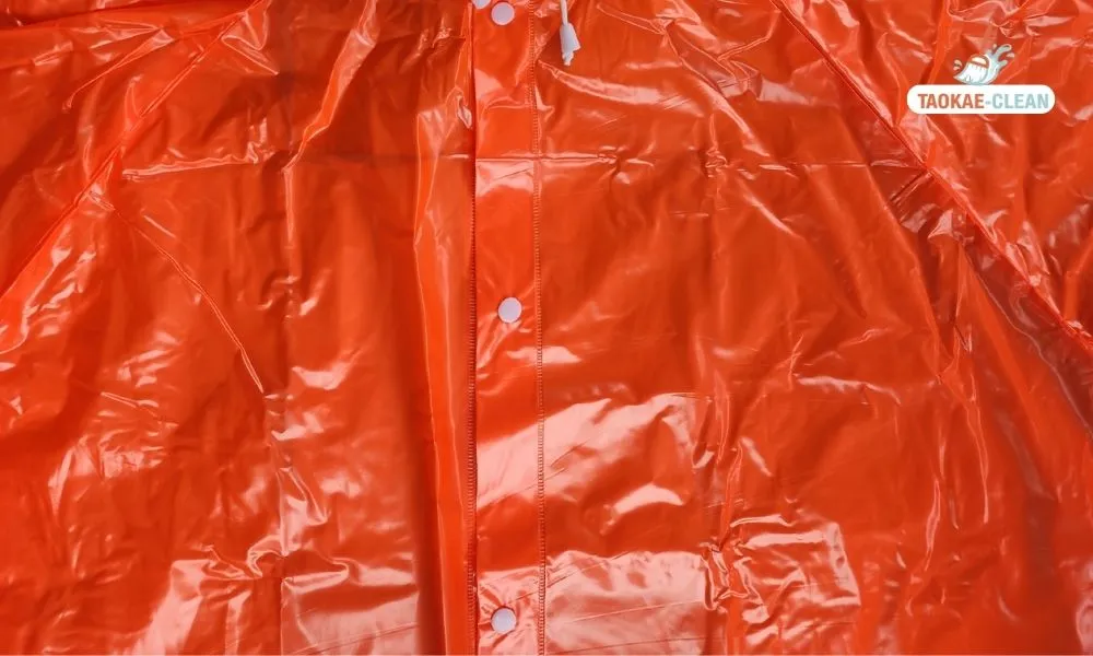 เสื้อกันฝนรุ่นเสื้อและกางเกง